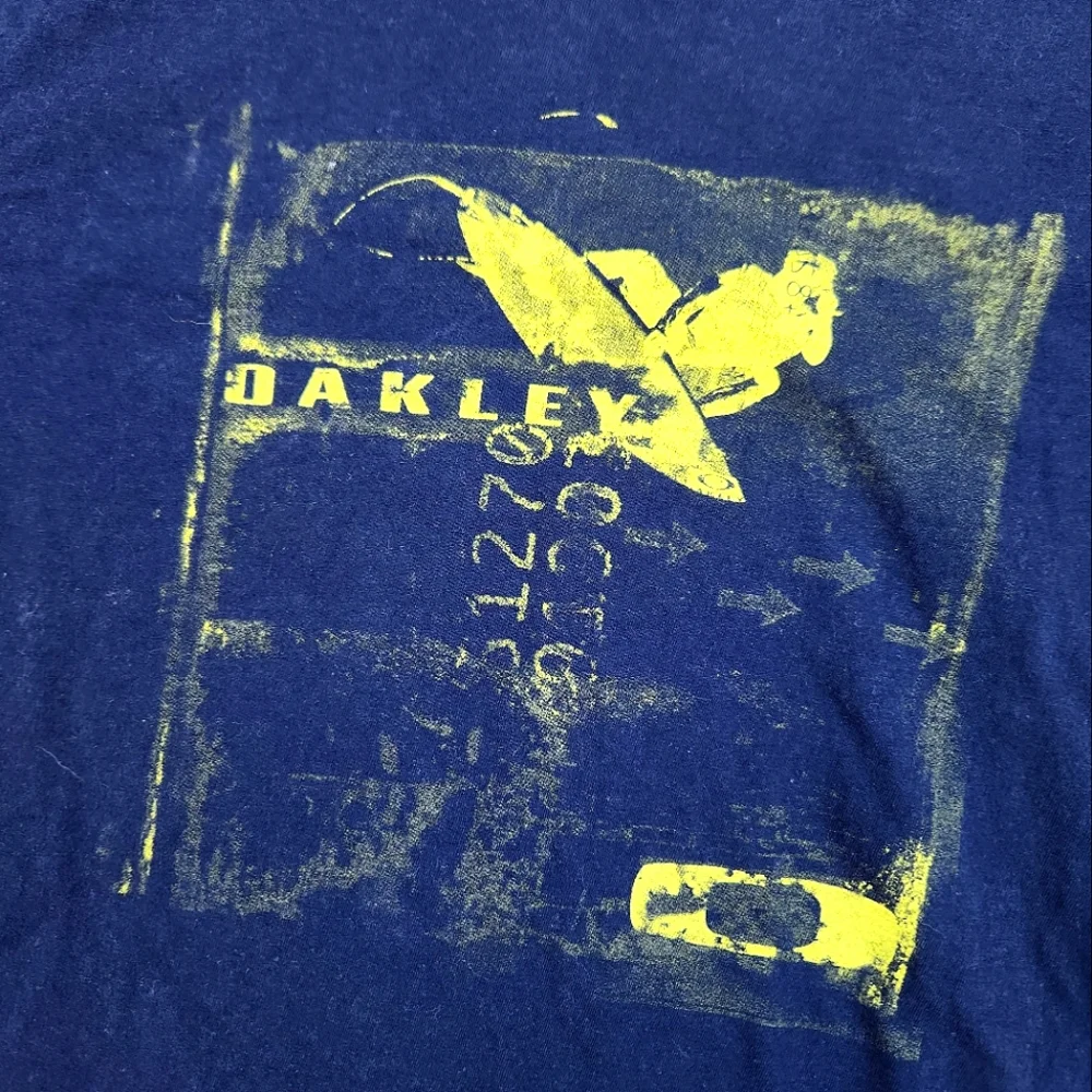 Men's OAKLEY T-shirt - Picture 2 of 3